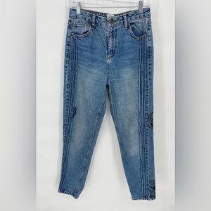 Urban outfitters BDG mom jeans size 28